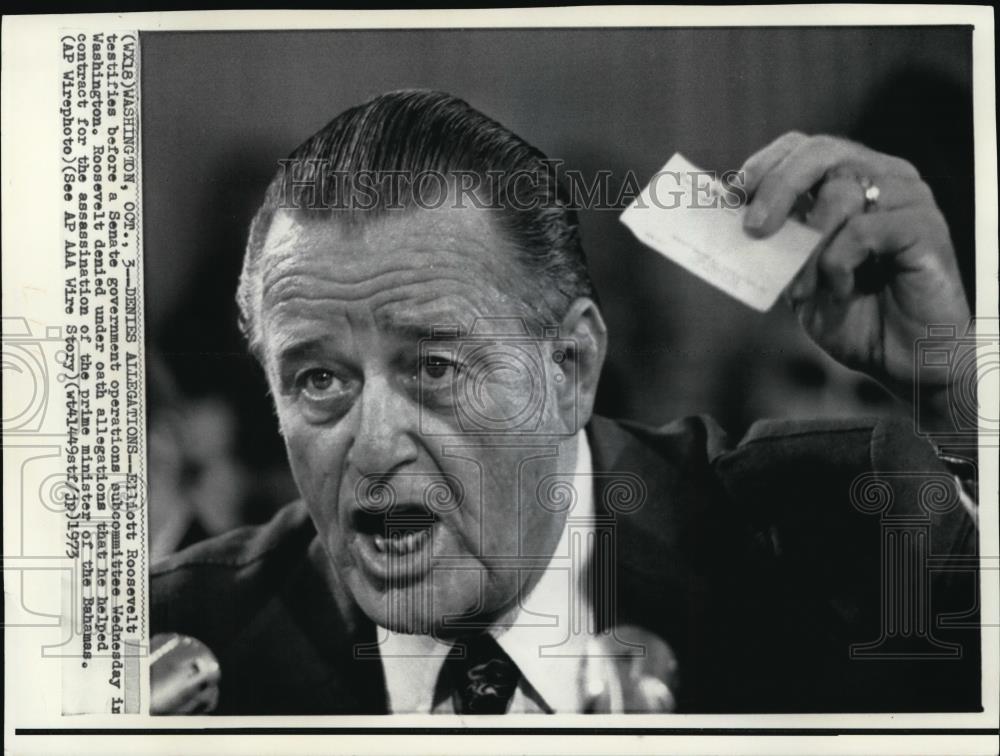 1973 Wire Photo Elliott Roosevelt testifies before a Senate government - Historic Images