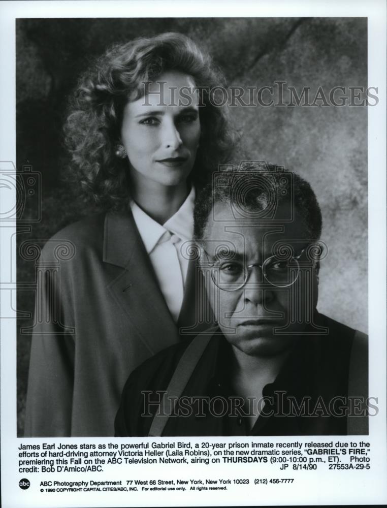 1990 Press Photo James Earl Jones and Laila Robins star in Gabriel's Fire - Historic Images