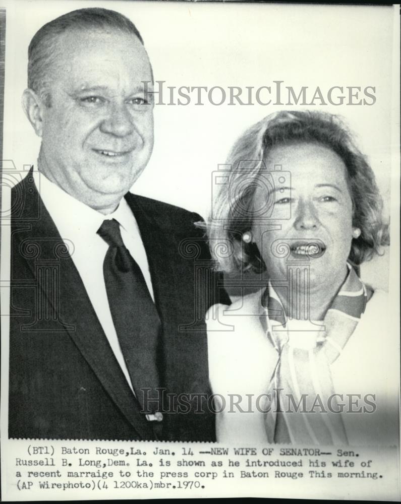 1970 Wire Photo Sen. Long introduced his wife in recent marriage at Baton Rouge - Historic Images