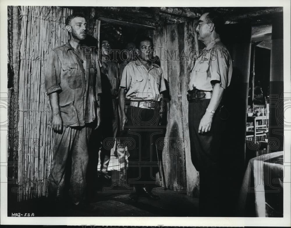 1968 Press Photo Alec Guinness Sessue Hayakawa The Bridge on the River Kwai - Historic Images