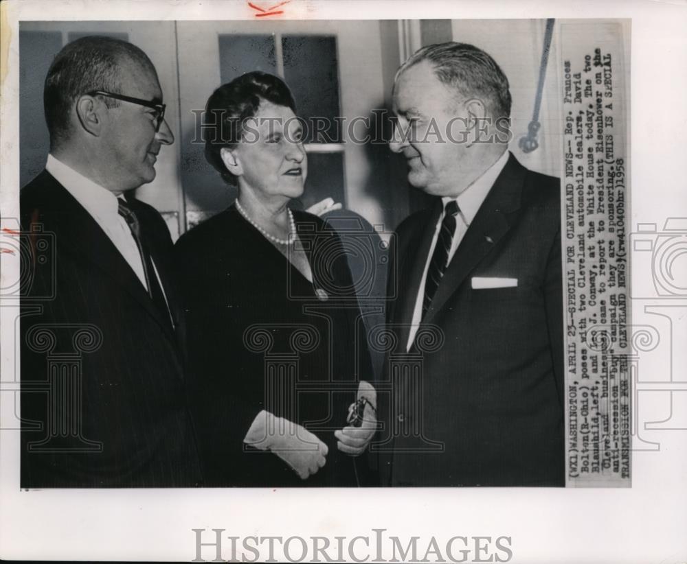 1958 Wire Photo Rep. Frances Bolton poses with two Cleveland automobile dealers - Historic Images