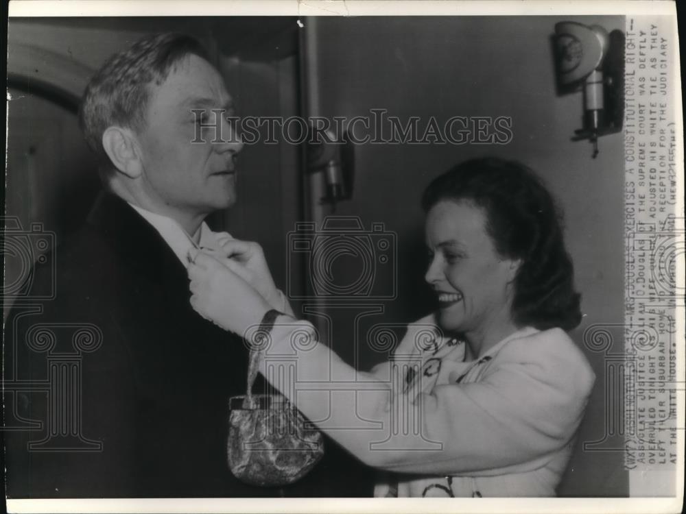 1940 Wire Photo Associate Justice William Douglas with his wife - cvw00933 - Historic Images