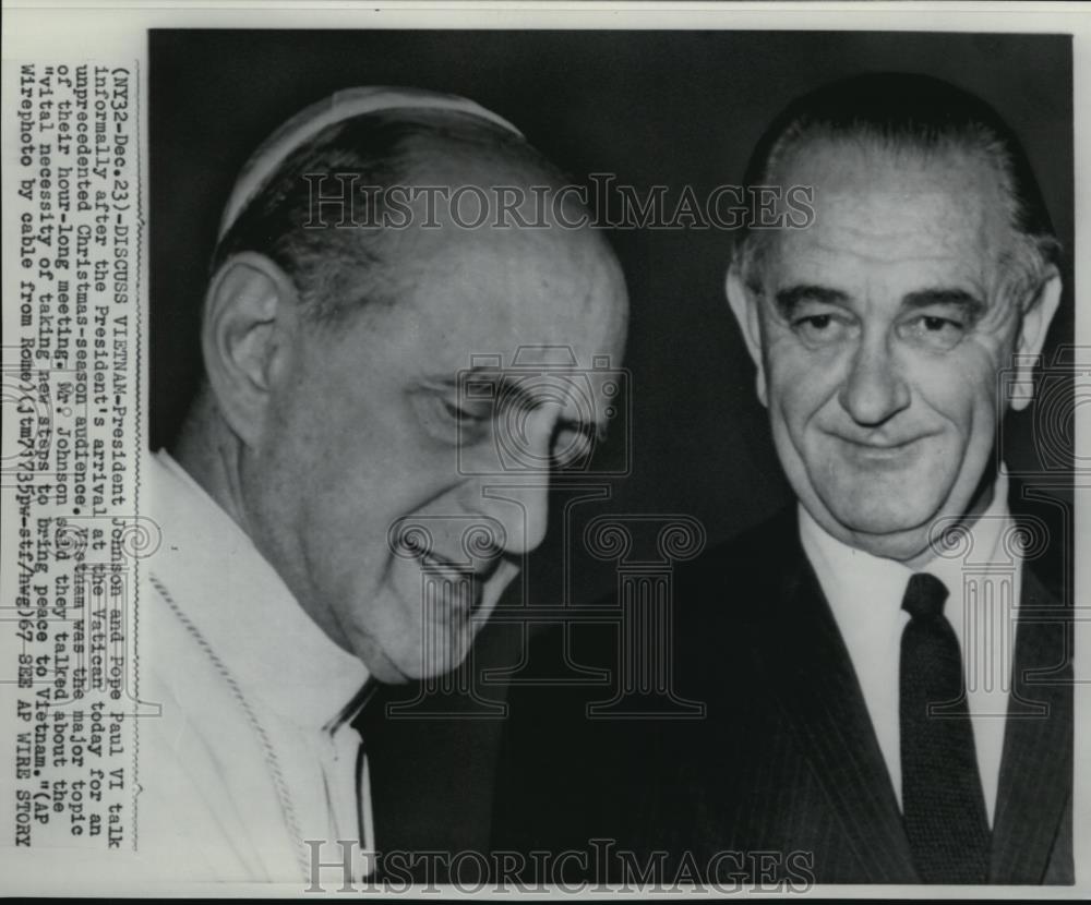 1967 Wire Photo Pres Johnson &amp; Pope Paul VI discuss Vietnam in the Vatican - Historic Images