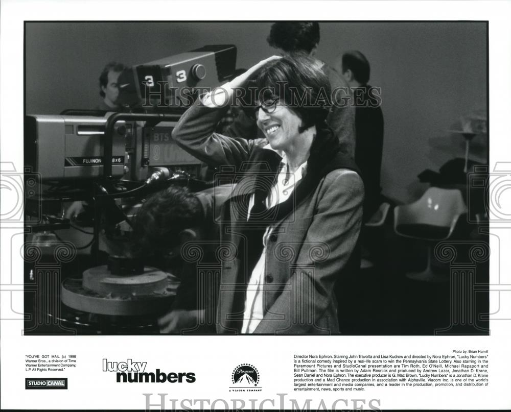 Undated Press Photo Director Nora Ephron in &quot;Lucky Numbers&quot; - cvp39008 - Historic Images