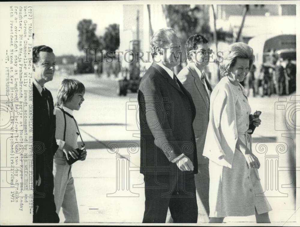 1971 Wire Photo West German Chancellor Willy Brandt &amp; His Family - cvw00955 - Historic Images