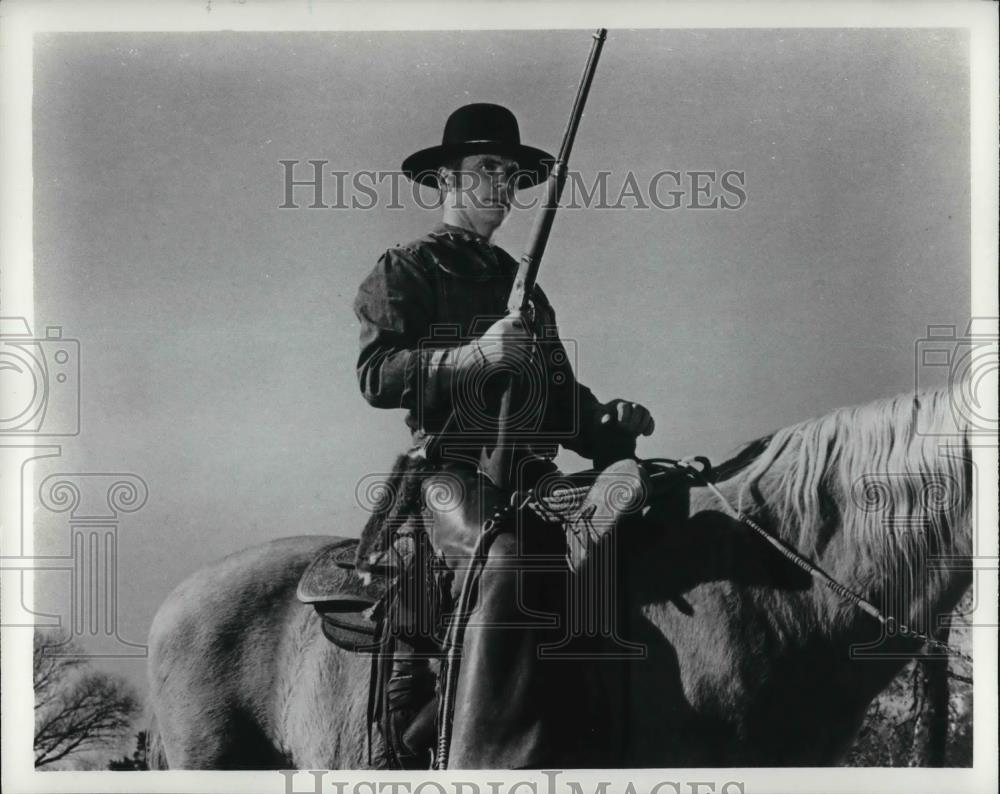 1972 Press Photo Tom Laughlin - cvp31728 - Historic Images