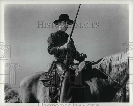 1972 Press Photo Tom Laughlin - cvp31728 - Historic Images