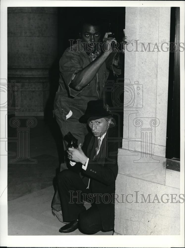 1985 Press Photo Eugene Clark Jeff Wincott in Night Heat - cvp38787 - Historic Images