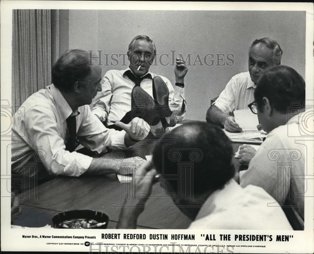 1976 Press Photo Robert Redford & Dustin Hoffman in All The President Men - Historic Images