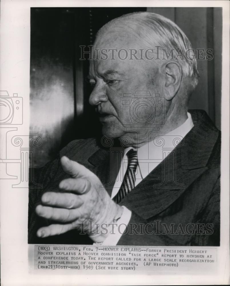 1949 Wire Photo Former Pres. Hoover explains the Hoover Commission Task Force - Historic Images