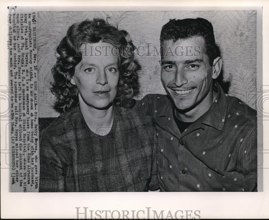 1964 Wire Photo Mrs Betty Reyes gave birth to quadruplets & husband Pvt Angel - Historic Images
