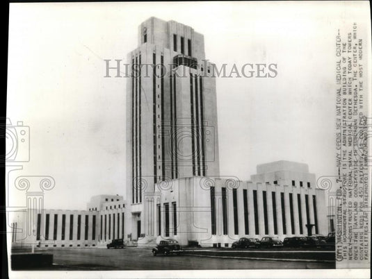 1942 Wire Photo The Navy's The new National Medical Center's Admin. Building - Historic Images