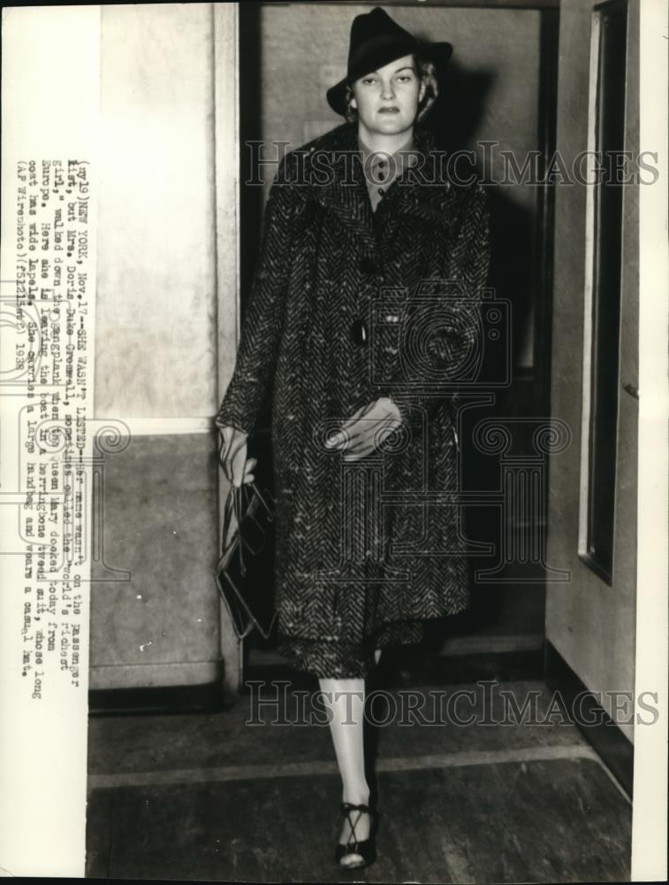 1938 Wire Photo Her name wasn&#39;t&#39; on the passenger list but Mrs. Doris Duke - Historic Images