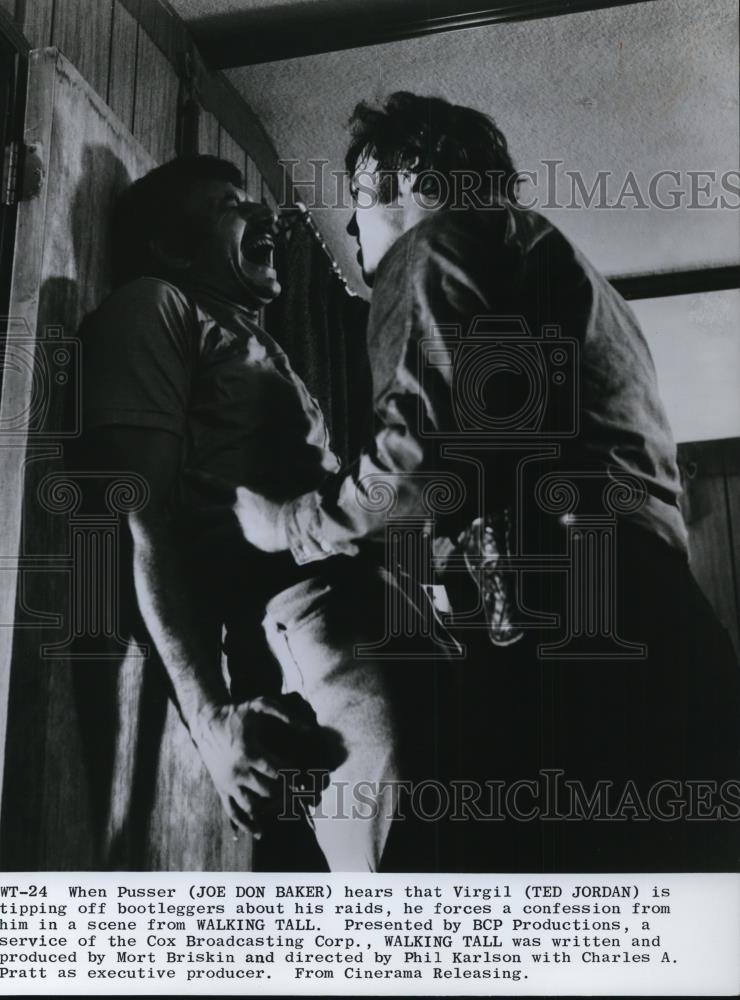 1973 Press Photo Ted Jordan and Joe Don Baker in Walking Tall - cvp32903 - Historic Images