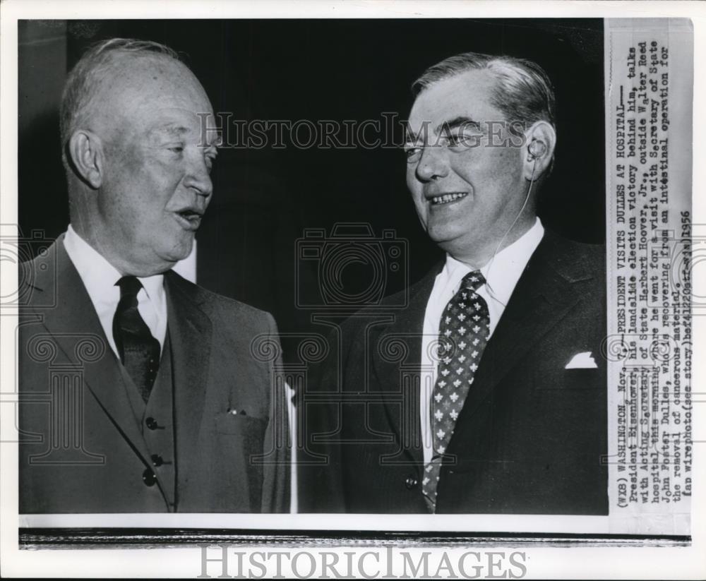 1957 Wire Photo Pres.Eisenhower Visits Sec.of State J,F. Dulles at the Hospital - Historic Images