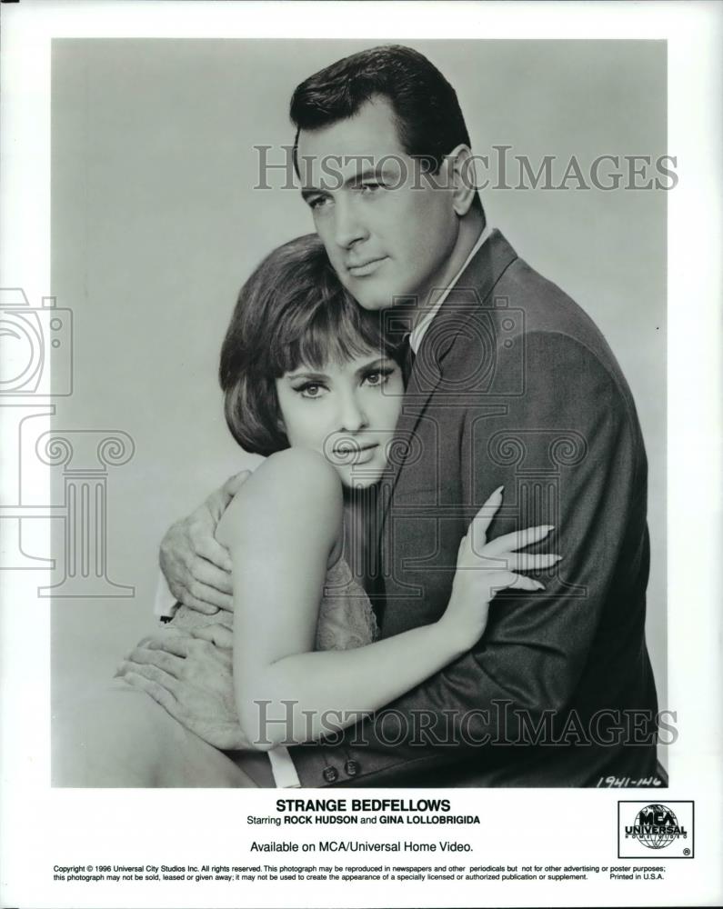 1965 Press Photo Rock Hudson & Gina Lollobrigida in Strange Bedfellows - Historic Images