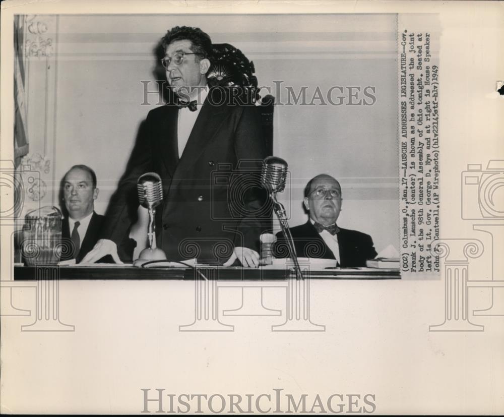 1949 Wire Photo Gov. Frank Lausche as he addressed the Ohio General Assembly - Historic Images