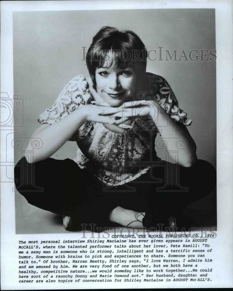 1976 Press Photo Shirley MacLaine - cvp35594 - Historic Images