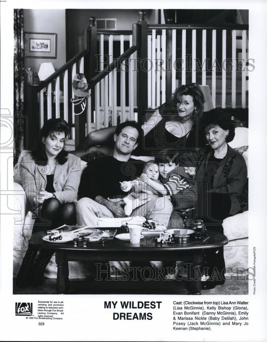 1995 Press Photo Lisa Ann Walter and Lisa McGinnis in My Wildest Dreams - Historic Images