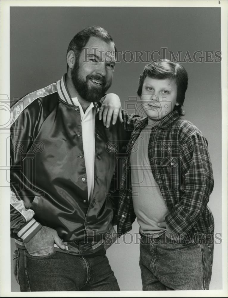 1986 Press Photo Merlin Olsen & Jason Late on Fathers & Sons - cvp34284 - Historic Images
