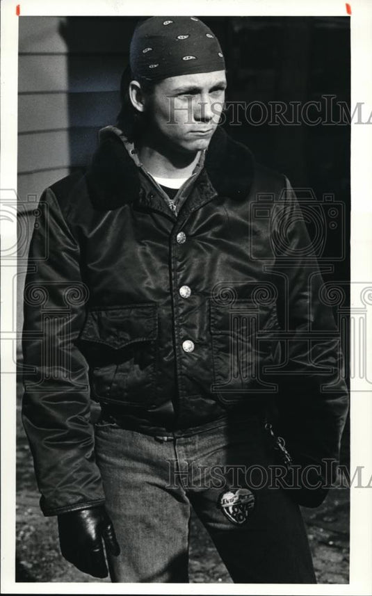 1980 Press Photo Dave Sweet Brother and Sion of Arsonist Target - cva44417 - Historic Images