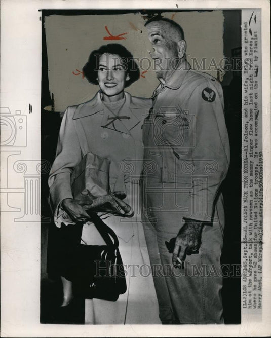 1950 Wire Photo Erle Greeted Al Jolson at the Airport Talk to Newsmen - Historic Images
