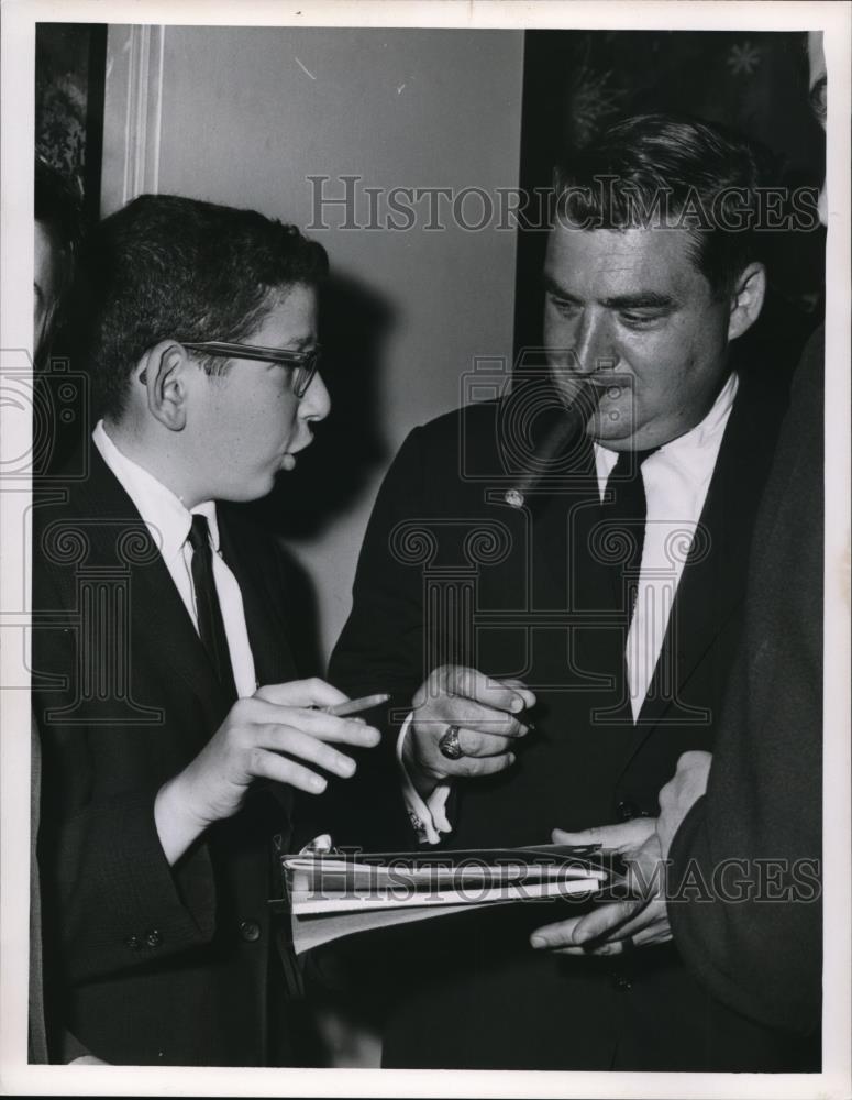 1964 Press Photo Pierre Salinger at Gov Conference - cva41275 - Historic Images