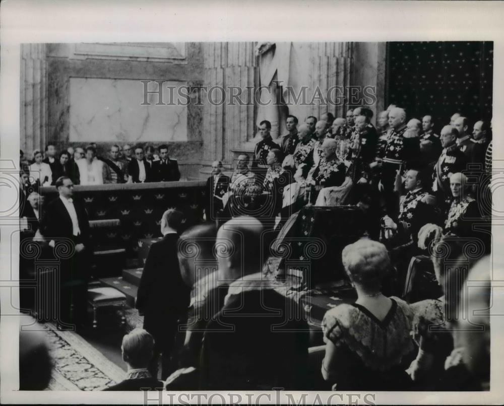 1948 Press Photo King Gustav V performs the Solemn opens Swedish Parliament. - Historic Images