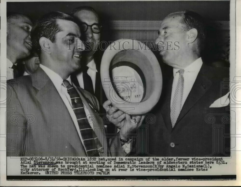 1956 Press Photo Chicago-Adlai Stevenson with Angelo Gaziane and Estes Kefauver - Historic Images