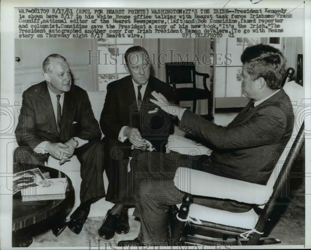 1961 Press Photo President John F. Kennedy, Frank Conniff, Bob Considine - Historic Images