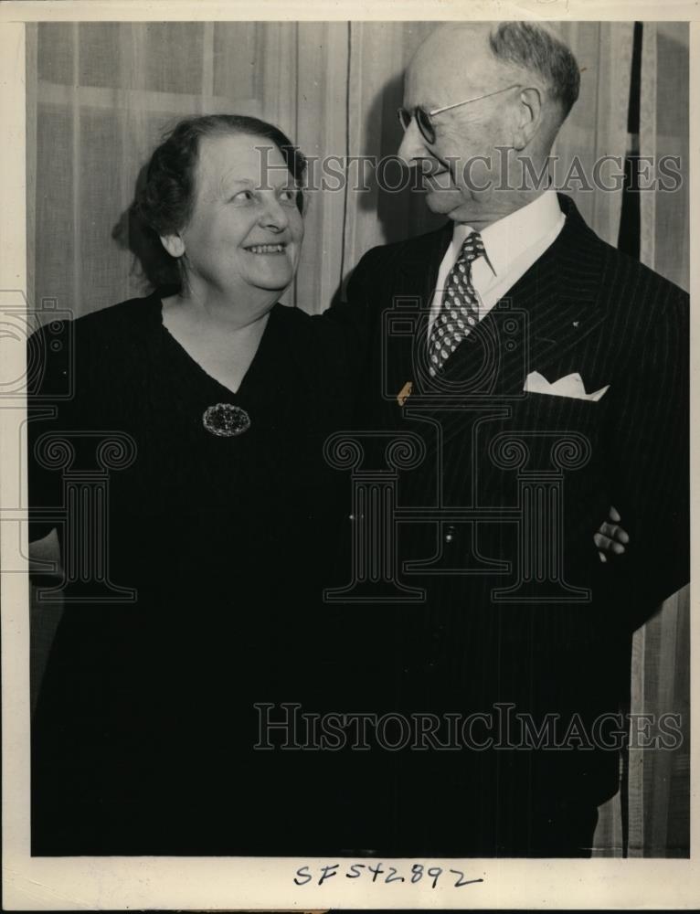 1940 Press Photo San Francisco Martha Besthorn and Frank Oldis went steady. - Historic Images