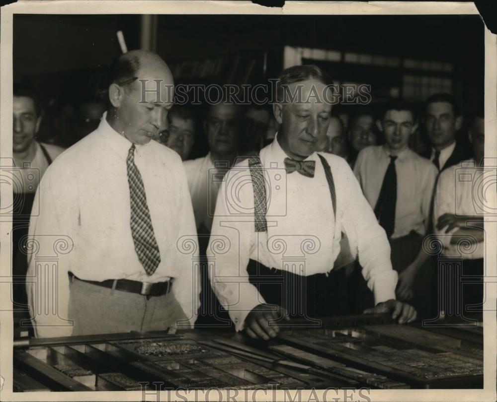 1928 Press Photo Governor Alfred Smith at New Plant of The Syracuse Herald - Historic Images