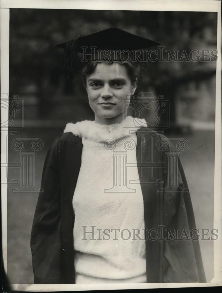 1929 Press Photo Miss Frances Hand Brynmawr Graduation Philadelphia, PA - Historic Images