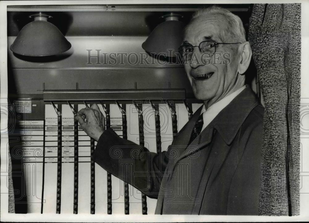 1968 Press Photo Speaker of the House of Representatives John McCormack D-Mass - Historic Images