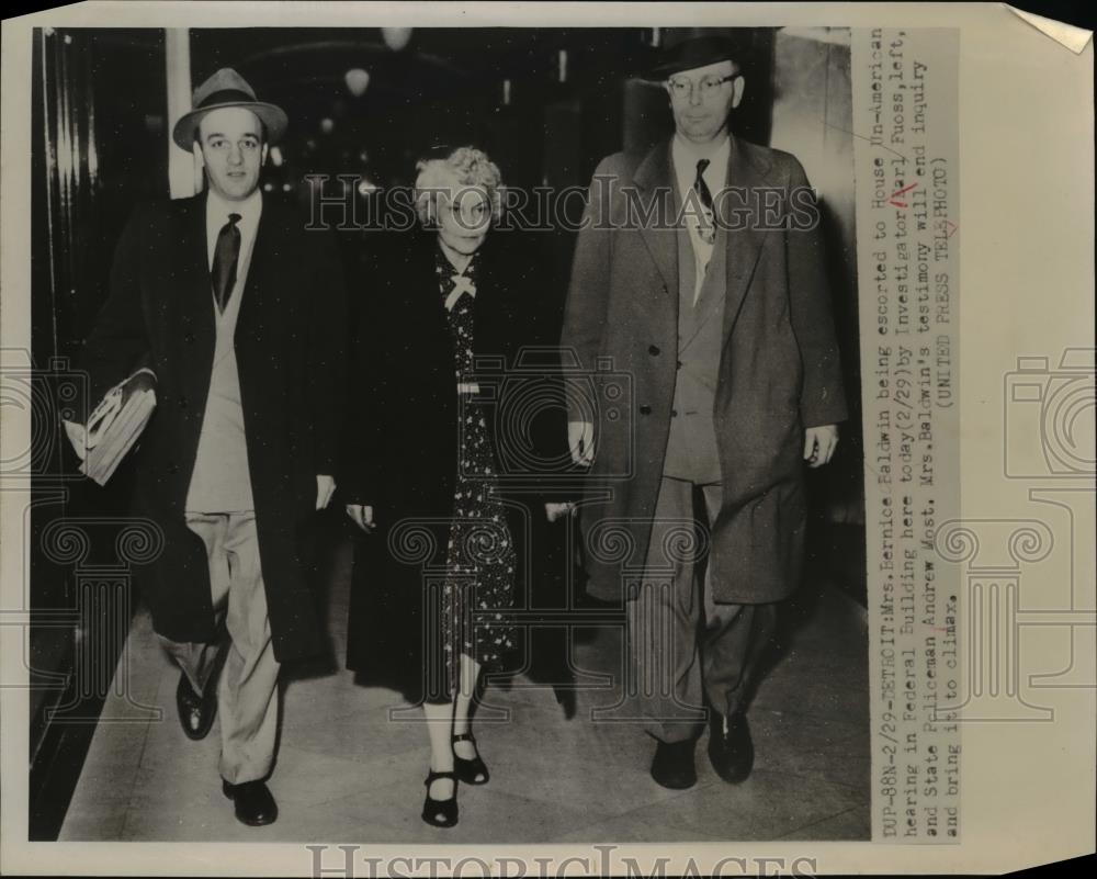 1952 Press Photo Detroit Michigan, Mrs Bernice Baldwin court un-American hearing - Historic Images