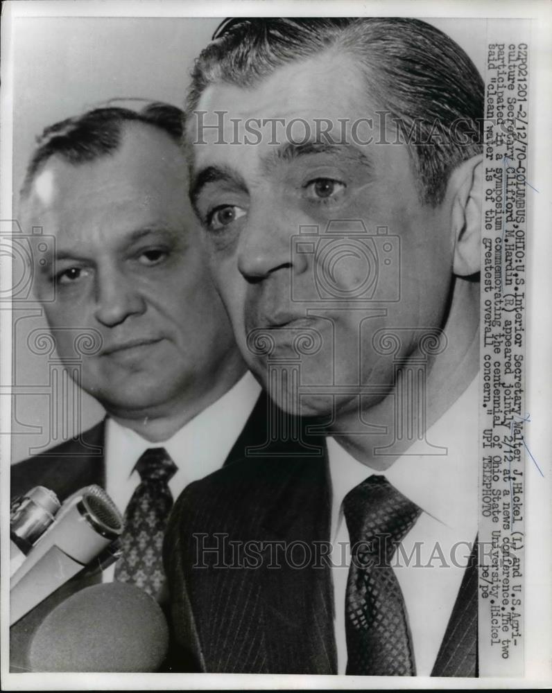 1970 Press Photo US Interior Sec Walter Hickel, Argri Sec Clifford Hardin in Oh - Historic Images