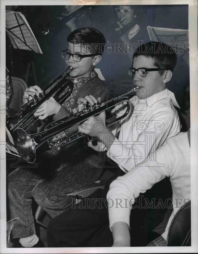 1954 Press Photo John Mass of Sackett School &amp; Jeffrey Trush Memphis School - Historic Images