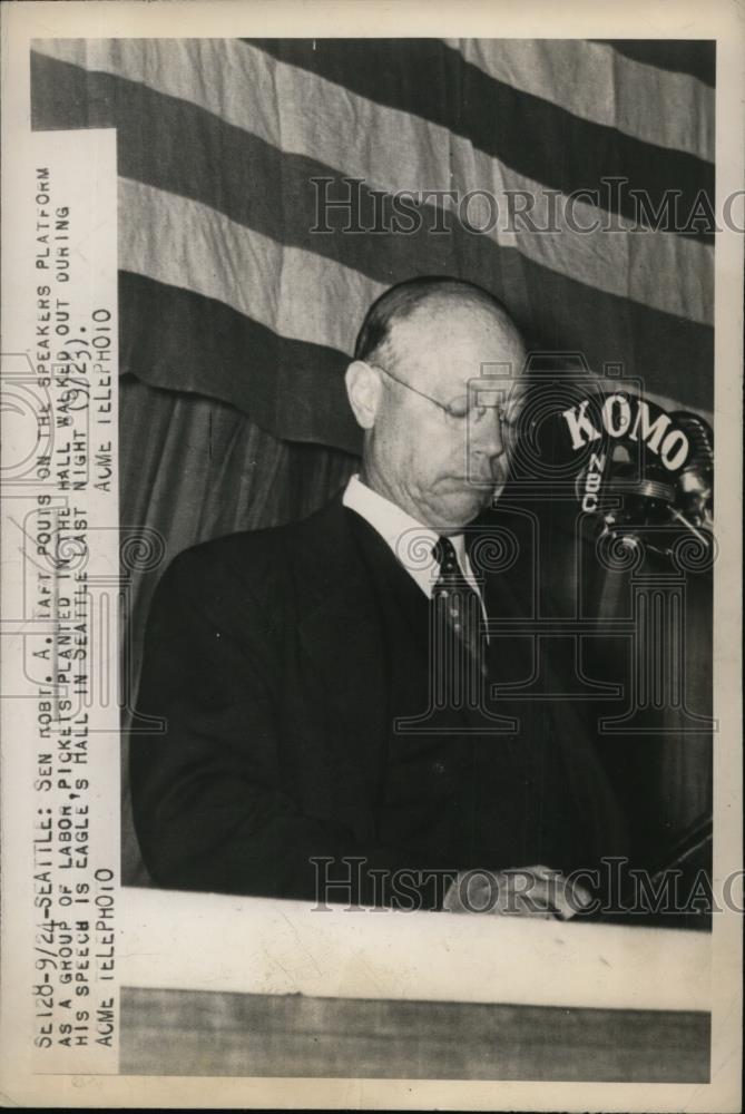 1947 Press Photo Senator Robert A Taft Speaks at Eagles Hall in Seattle - Historic Images