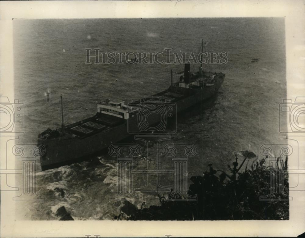 1927 Press Photo Steamer Good Bay In Heavy Fog on Land&#39;s End On Pile of Rocks - Historic Images