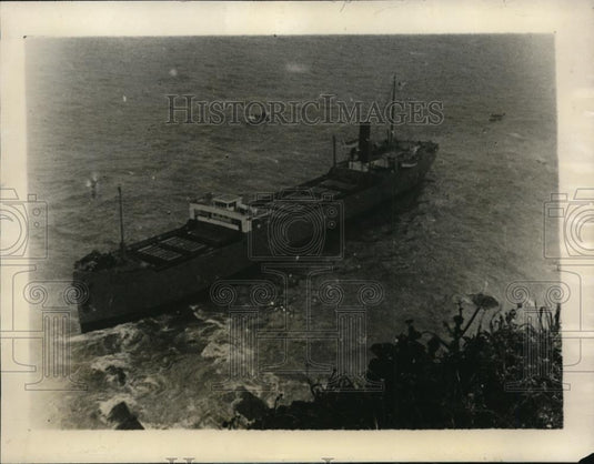 1927 Press Photo Steamer Good Bay In Heavy Fog on Land's End On Pile of Rocks - Historic Images