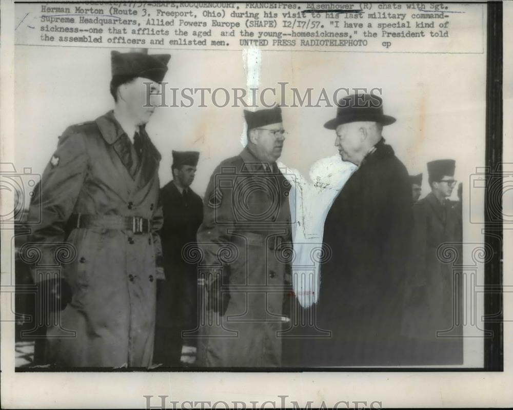 1957 Press Photo Pres. Eisenhower , Sgt. Herman Morton Military Supreme Head - Historic Images