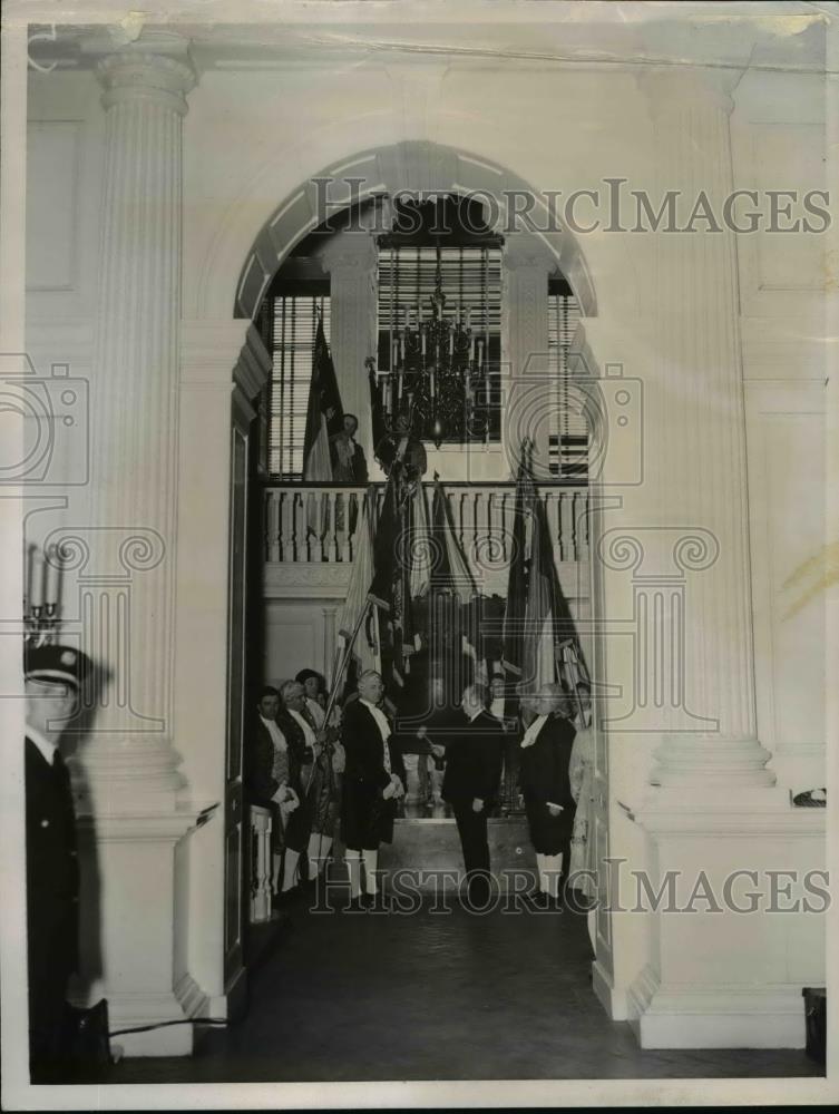 1937 Press Photo Mayor Davis Wilson Liberty Bell 150th Anniversary Constitution - Historic Images