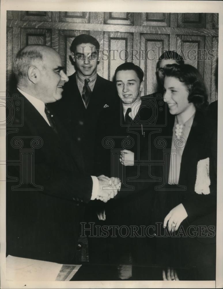 1938 Press Photo NY Governor Herbert Lehman &amp; Helen Reale at Albany NY - Historic Images