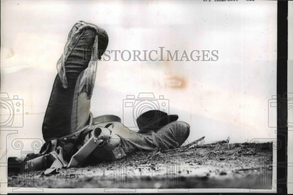 1959 Press Photo American Airlines Electra Plane Crash in New York - Historic Images