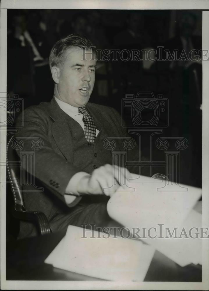 1937 Press Photo Secy of Agriculture Henry A Wallace at Washington DC desk - Historic Images