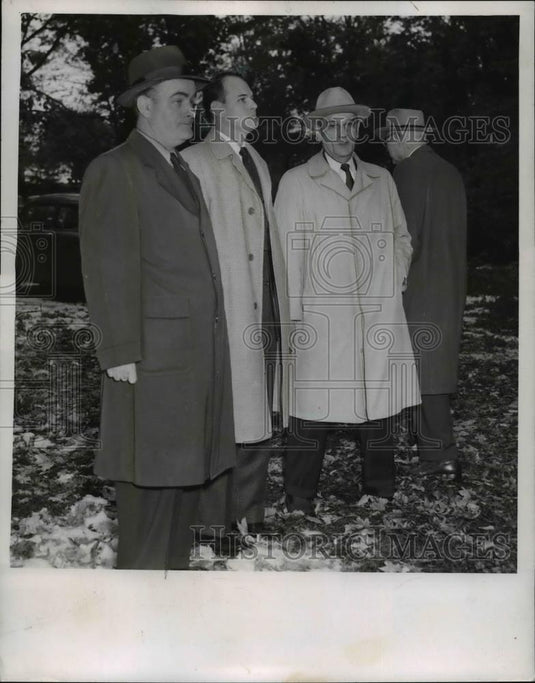 1954 Press Photo Dr Sam Sheppard in police custody for wife's death - Historic Images