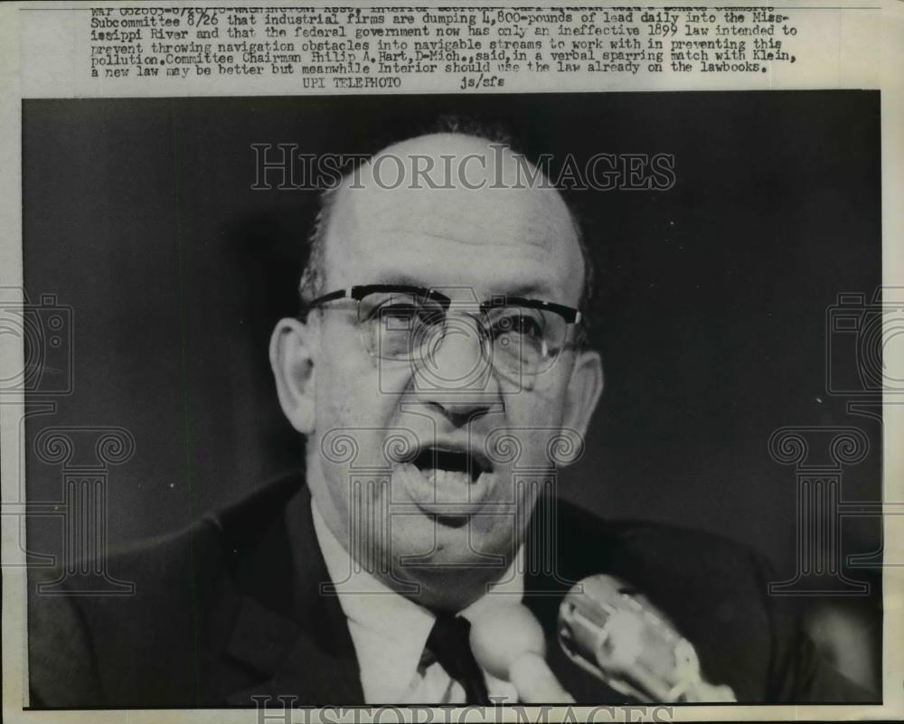 1970 Press Photo Carl L.Klein, Assistant Interior Secretary at Senate Commerce. - Historic Images