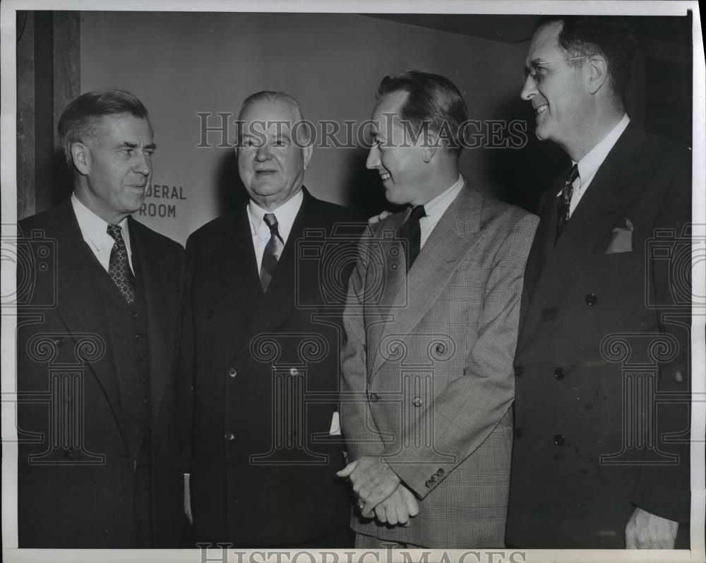 1946 Press Photo Washington DC Herbert Hoover guest of honor at dinner . - Historic Images