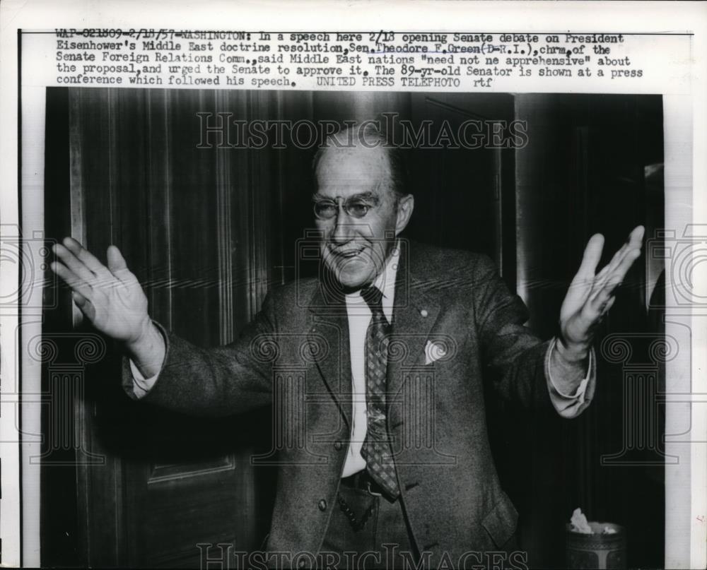 1957 Press Photo Sen. Thefore F. Green, Senate debate in Washington - Historic Images