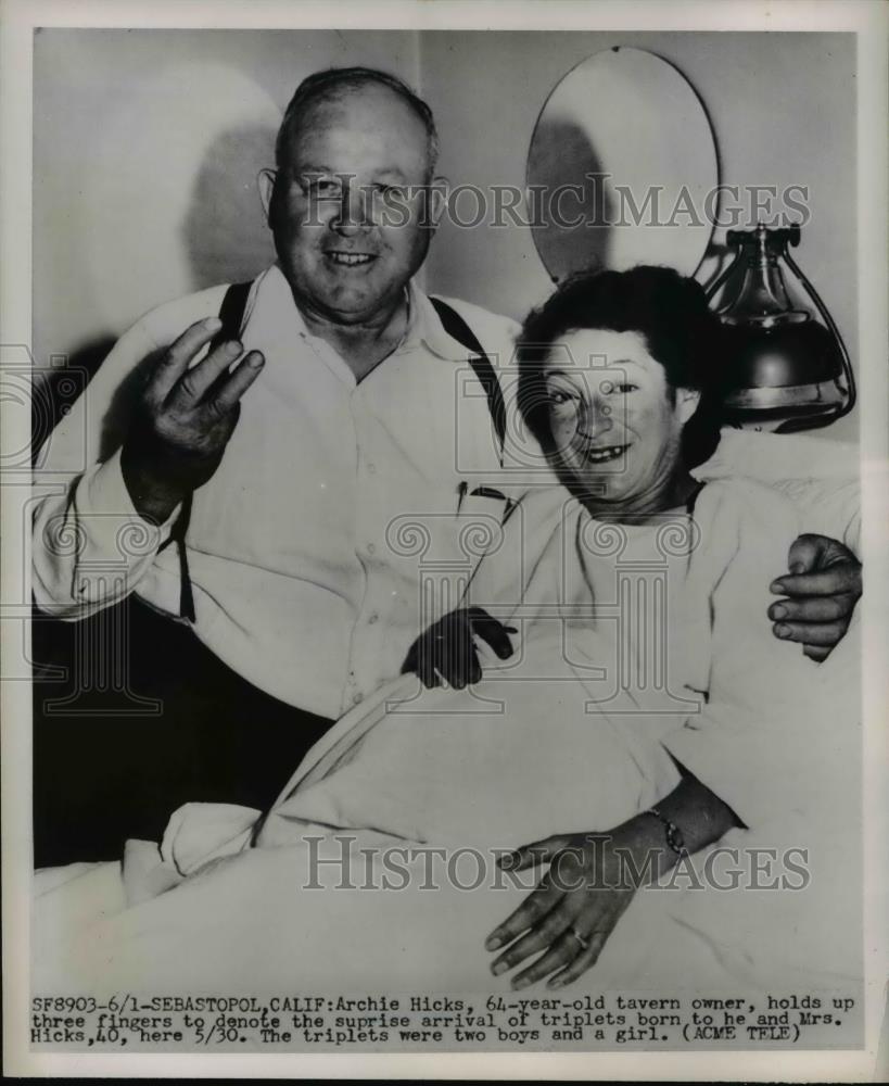 1951 Press Photo Mr and Mrs Archie hicks have Triplets in Sebastopol CA - Historic Images